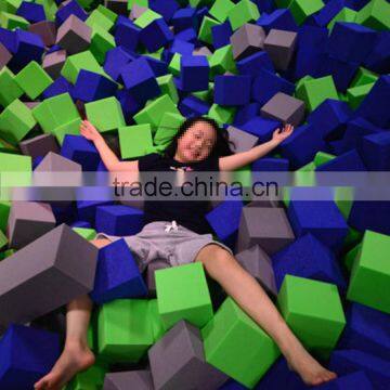 popular game Large outdoor trampolines with foam pit