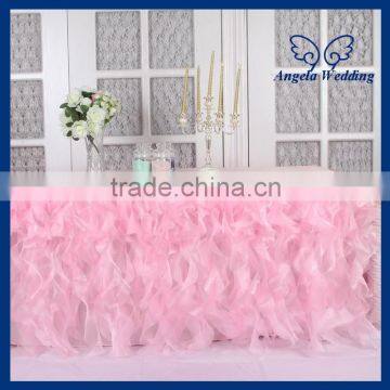 CL010C New Hot sale elegant organza 6 ft rectangle ruffled curly willow frilly baby pink fancy wedding tablecloths