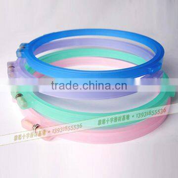 2015 Wholesale Colorful Plastic Hoops DIY Frosted Embroidery Hoop Cross Stitch Frame