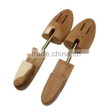Hot Selling on Amazon Aromatic Red Cedar Wood Type Wooden Shoe Tree Shoe Strether With Thicker Front Part photo-5