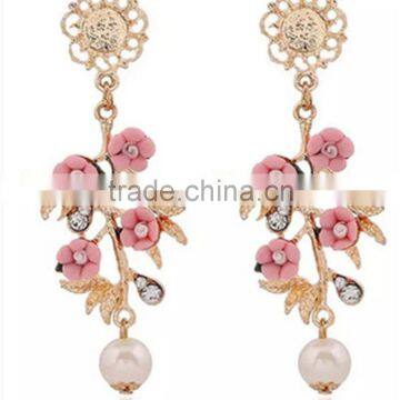 Fashion Earring, Custom Gold-Plated Brass Pearl Earring, P1402