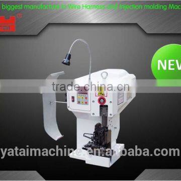 Terminal crimping machine