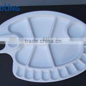 Oval plastic palette for artist painting