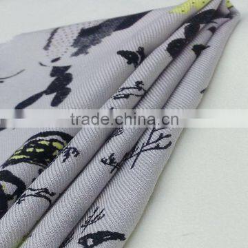 100% 2015 fashion hawaiian rayon fabric for beautiful lady dersses