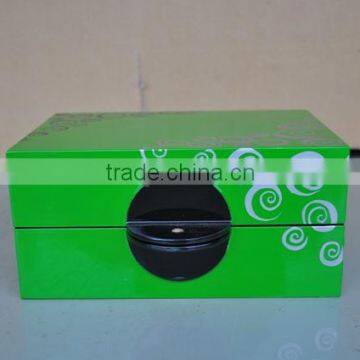 Handicraft green lacquer jewelry box