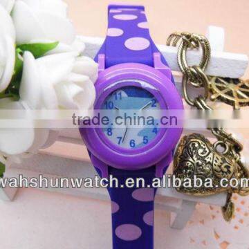Fashion promotional cheap plastic case silicon quartz watch for women