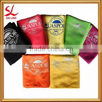 Wholesale 200GSM Custom Printed Microfiber Beach Towel with Round Mesh Bag