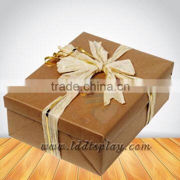 Custom made creative paper packaging box with ribbon