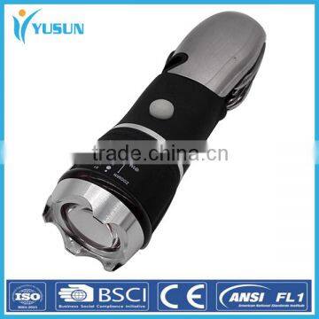 Multifunctional Tool Flashlight With Safety Hammer photo-3