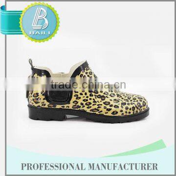 High Quality Useful Latest Design Waterproof Women Rain Boots Size 12