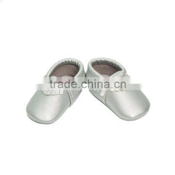 Wholesale Leather Baby Shoes Gold Baby Girls Shoes New Born Baby Shoes in Stock photo-4