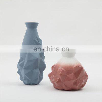 Modern Gradient Unique Diamond Shape Artificial Decoration Ceramic Flower Vase photo-3