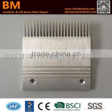 TR26022 ,Escalator Comb Plate 199x207x22T,Center