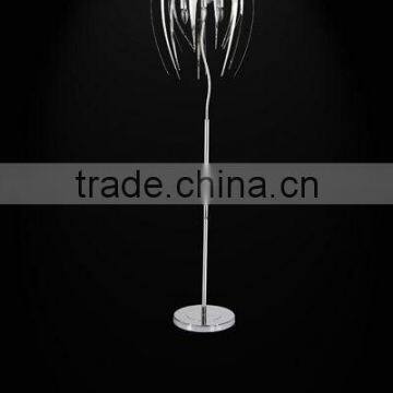 6100F modern floor lamp