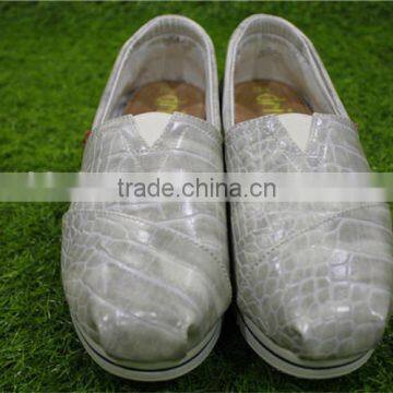 The Crocodile Gray Lady PU Casual Shoes