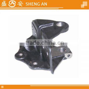 Nissan CWB520 Front Bracket