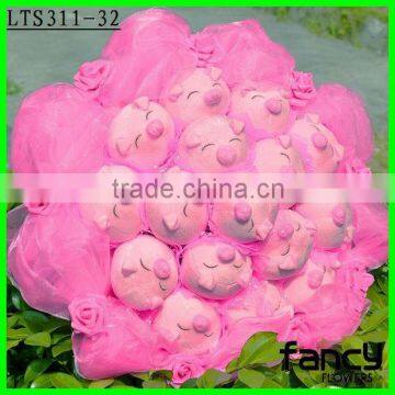 Wholesale gift pink 16 pigs bouquet of soft toys