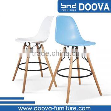 Hot sale wood legs high plastic bar chair