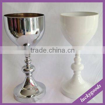 LDJ538 38.5cm Small White and Silver Metal Vase for Indoor Table Decoration