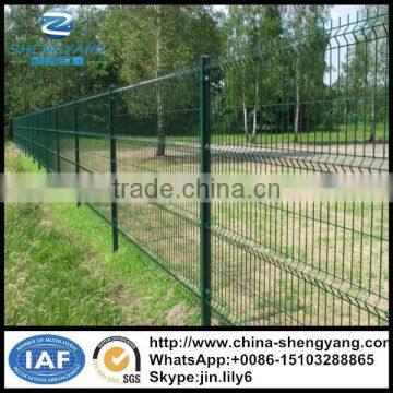 2m*1.5m Welded Wire Fence Panels With PVC Coated and Peach Post photo-3