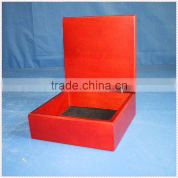 Exclusive luxury new arrival handmade customized art minds red color wooden packing box with hinge wholesale