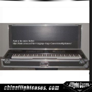 Custom Keyboard Flight Cases for 76 Keys