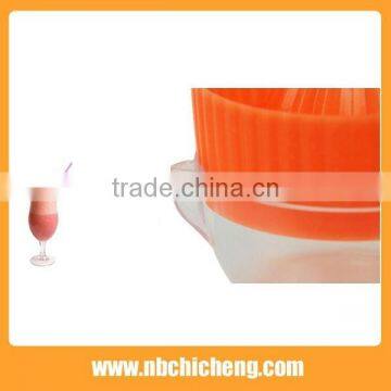 2015 Wholesale Lemon Squeezer Hand Mini Automatic Lemon Juicer photo-4