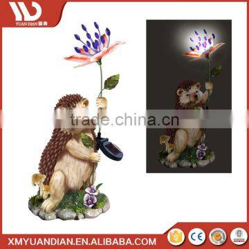 China Supplier Art Work Hedgehog Resin Craft Led Solar Lighting System Decoration photo-2