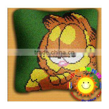 LATCH HOOK RUG KIT.BZ111-02.006-01
