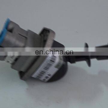 Hand control brake valve