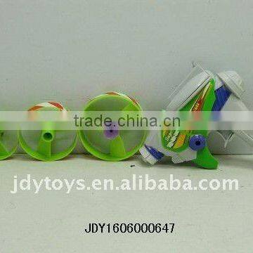 FLASH TOP WITH FLYING SAUCER GUN