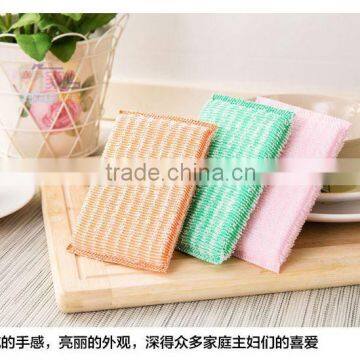 Polyester fiber scourercomfortable and easily to be used in your kitchen