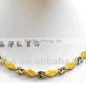 Hot Titanium Magnetic Gold Necklace Jewelry