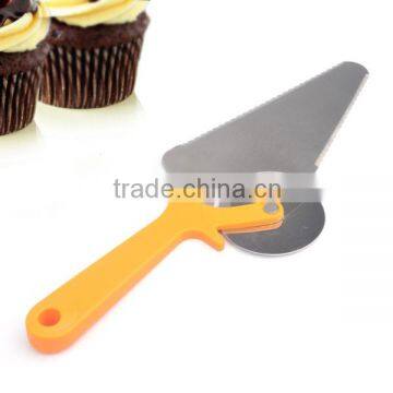 The Best Quality Plastic Handle Pizza Cutter With Two Function