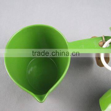 M1032A set of 4 melamine measuring cup set