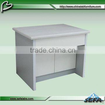 Resistant laboratory furniture work station balance tables