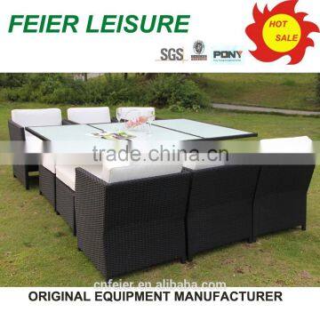 Portable space-saving dining-table for resturant