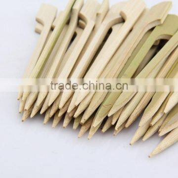New design for bamboo gun stick with hand