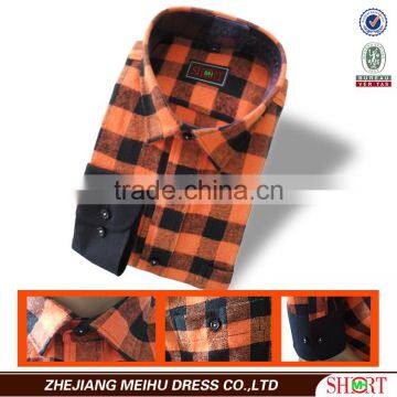 2017 latest flannel Autumn plaid mens shirtand two pockets with buttons