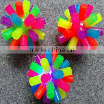 TPR rubber bounce ball spiky massage ball flashing balls