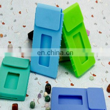 Competitive price customize color silicone business card cardcase with magnetic button