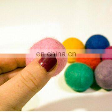 Handmade Colorful 100% Wool Felt Ball for Decoration photo-7