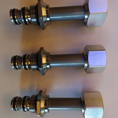 CP558 Карбоновая стальная гидравлическая картриджная электромагнитная трехходовая пропорциональная дроссельная вентиль Новая, рабочее давление 210 бар, гарантия 1 год