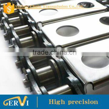 Gervi conveyor chain with standard attachment