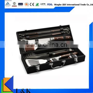 high quality charcoal bbq grill with case /10- piece wooden handle bbq tool set