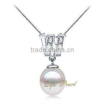 Letter W Pendant with Freshwater Pearl