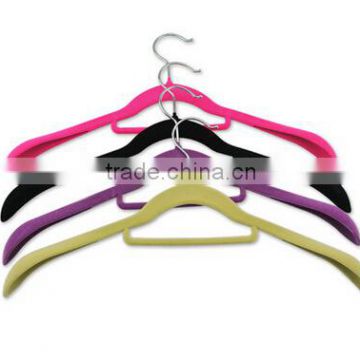 Coloful velvet hanger fanshion style with tie bar factory wholesale big size