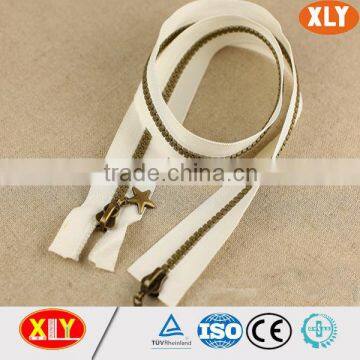hot sale white tape antique brass teeth plastic zipper