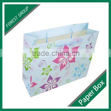 Glossy Printing Paper Shopping Bag for Packing Gift in China photo-2