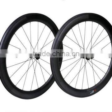 700C Famous Brad Hub 60mm Clincher Carbon Road Bike Wheels Carbon Fiber Wheelset